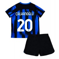 Inter Milan Hakan Calhanoglu #20 Hjemmedraktsett Barn 2023-24 Kortermet (+ Korte bukser)
